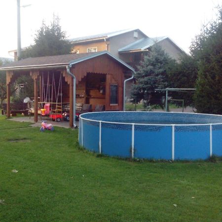 Ubytovani V Mladych Bukach Mladé Buky Εξωτερικό φωτογραφία